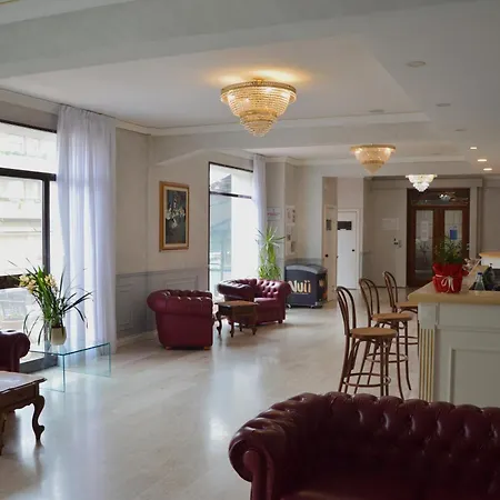 Nouvel Des Bains ホテル