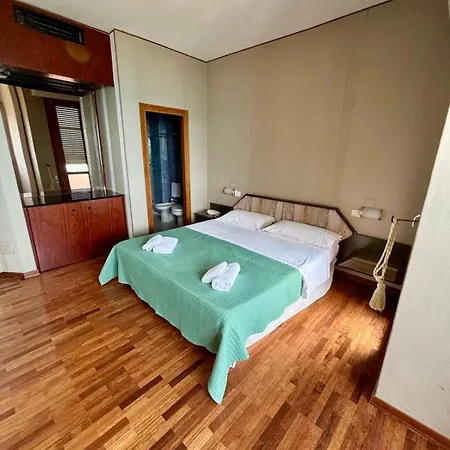 ホテル Nouvel Des Bains ペザロ