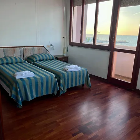 ホテル Nouvel Des Bains