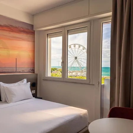 Hotel Des Bains 3*
