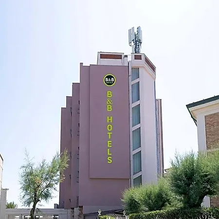 Des Bains Hotel 3*