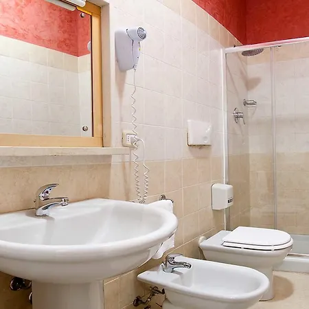 ホテル Nouvel Des Bains 3*