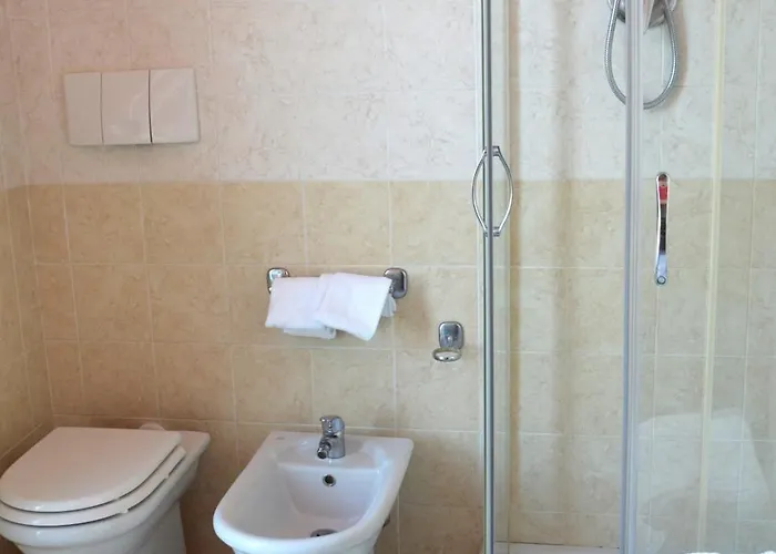 Nouvel Des Bains ペザロ