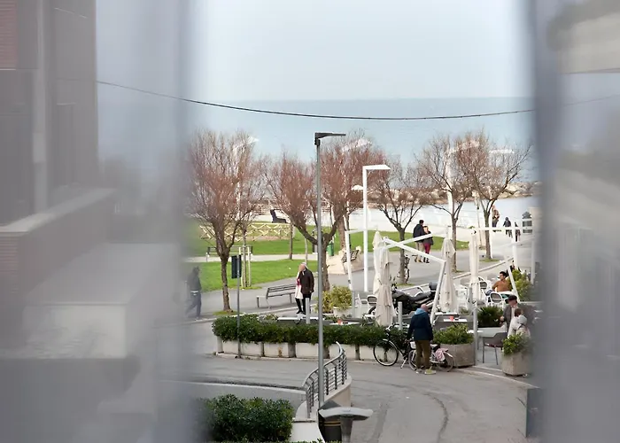 ホテル Nouvel Des Bains 3*