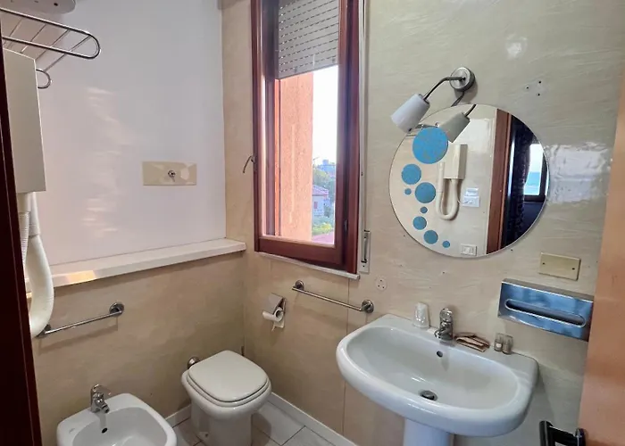 ホテル Nouvel Des Bains ペザロ