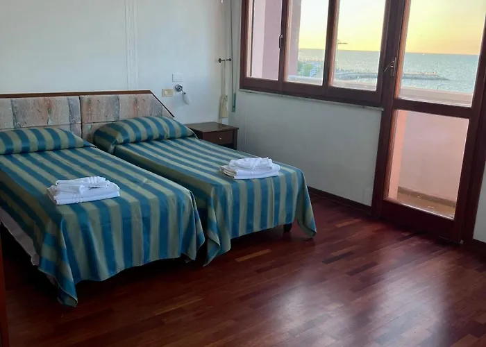 ホテル Nouvel Des Bains