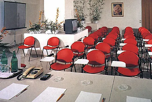 ホテル Nouvel Des Bains 3*