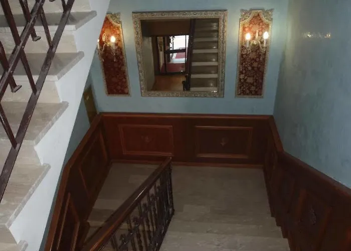 Nouvel Des Bains 3* ペザロ